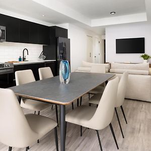 One-Bedroom King Suite